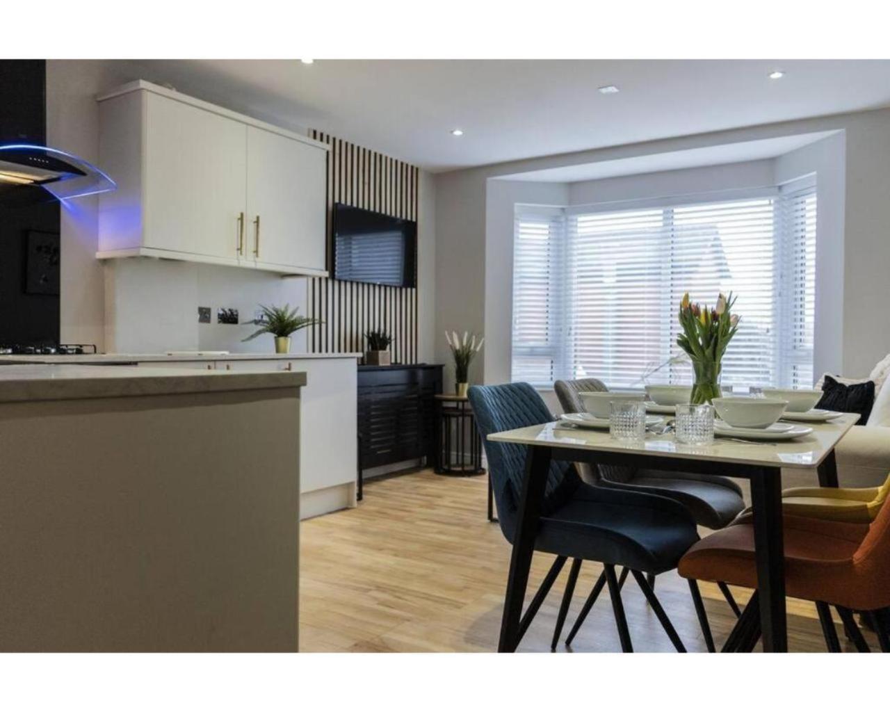 Central Belfast Apartments Queen'S Hideaway Екстер'єр фото