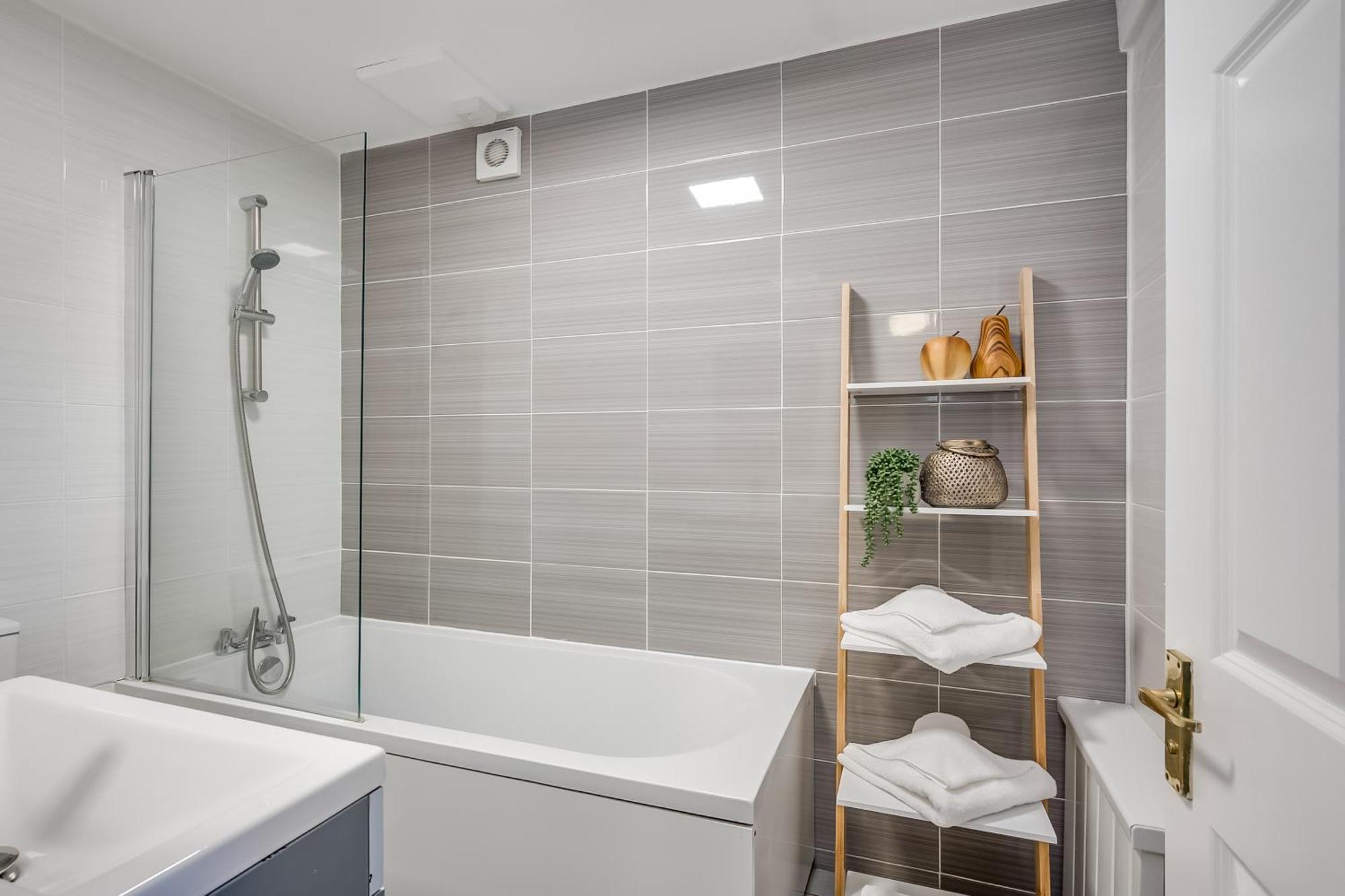 Central Belfast Apartments Queen'S Hideaway Екстер'єр фото