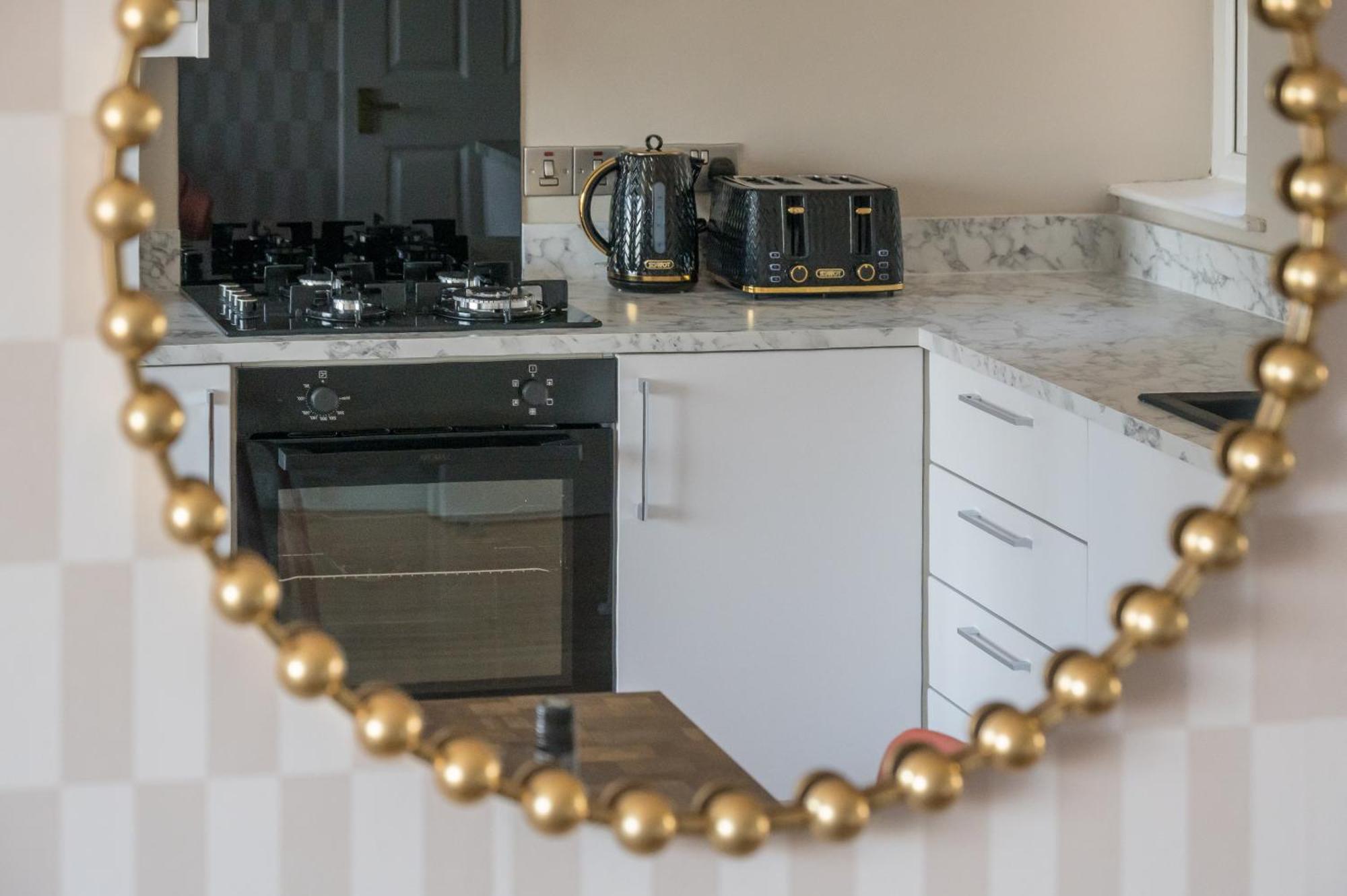 Central Belfast Apartments Queen'S Hideaway Екстер'єр фото